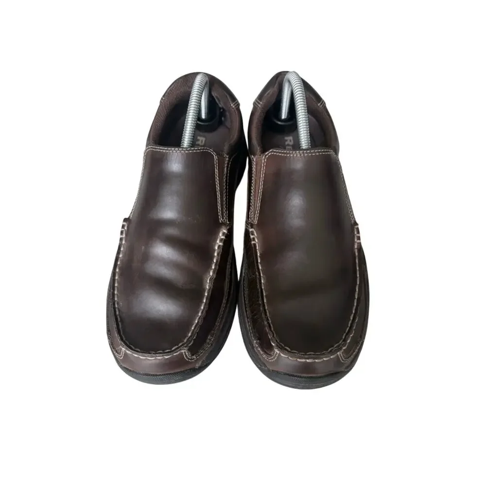 Skechers Men's Relaxed Fit leather slip-on loafers size 9